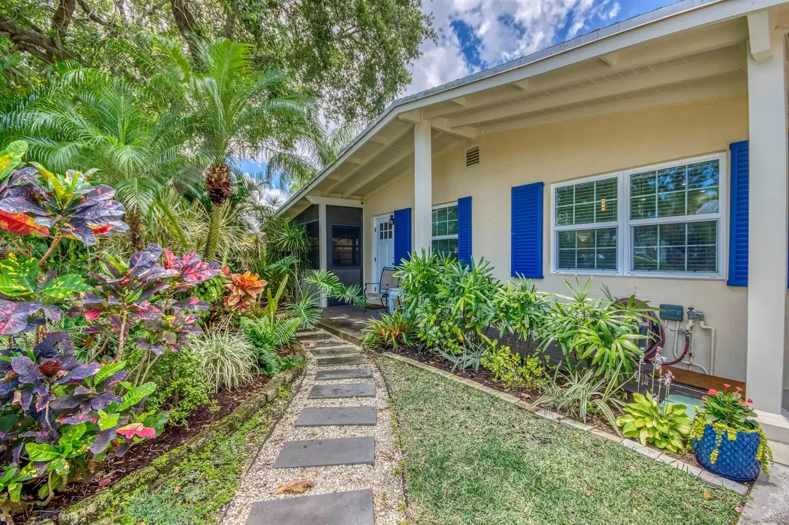 404 S Caloosahatchee Avenue, Jupiter FL 33458