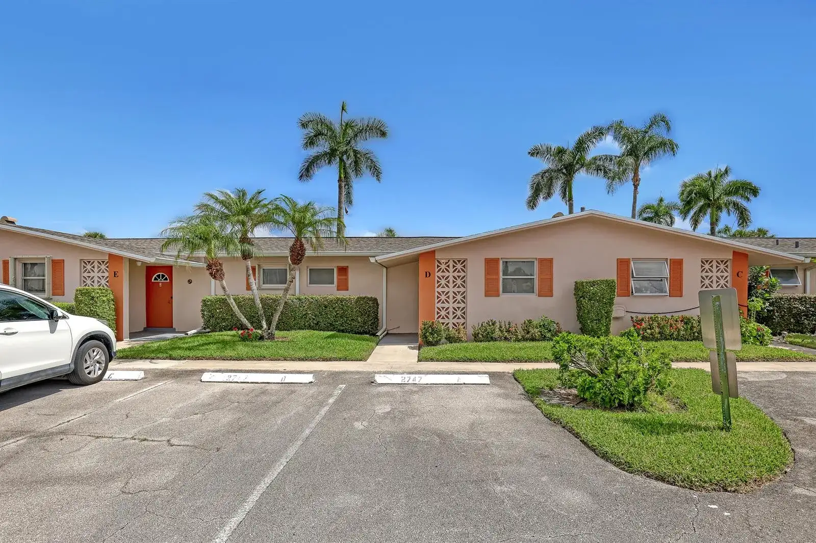 2747 Dudley Drive E # D, West Palm Beach FL 33415 photo 2