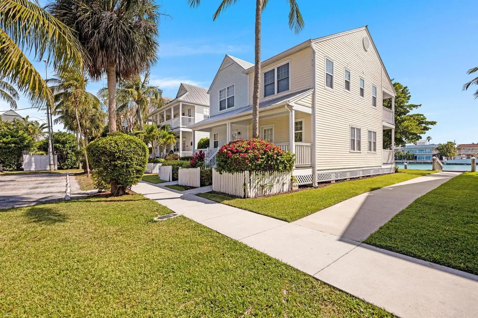 7051 Harbor Village Drive, FL 33050 photo 4