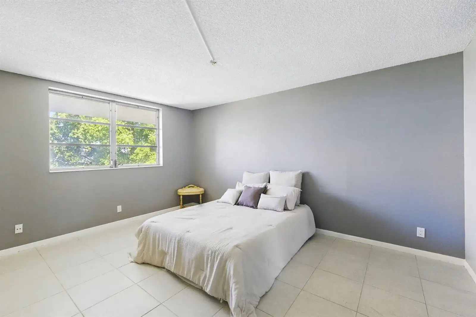 2951 NW 46th Avenue # 407, Lauderdale Lakes FL 33313 photo 4
