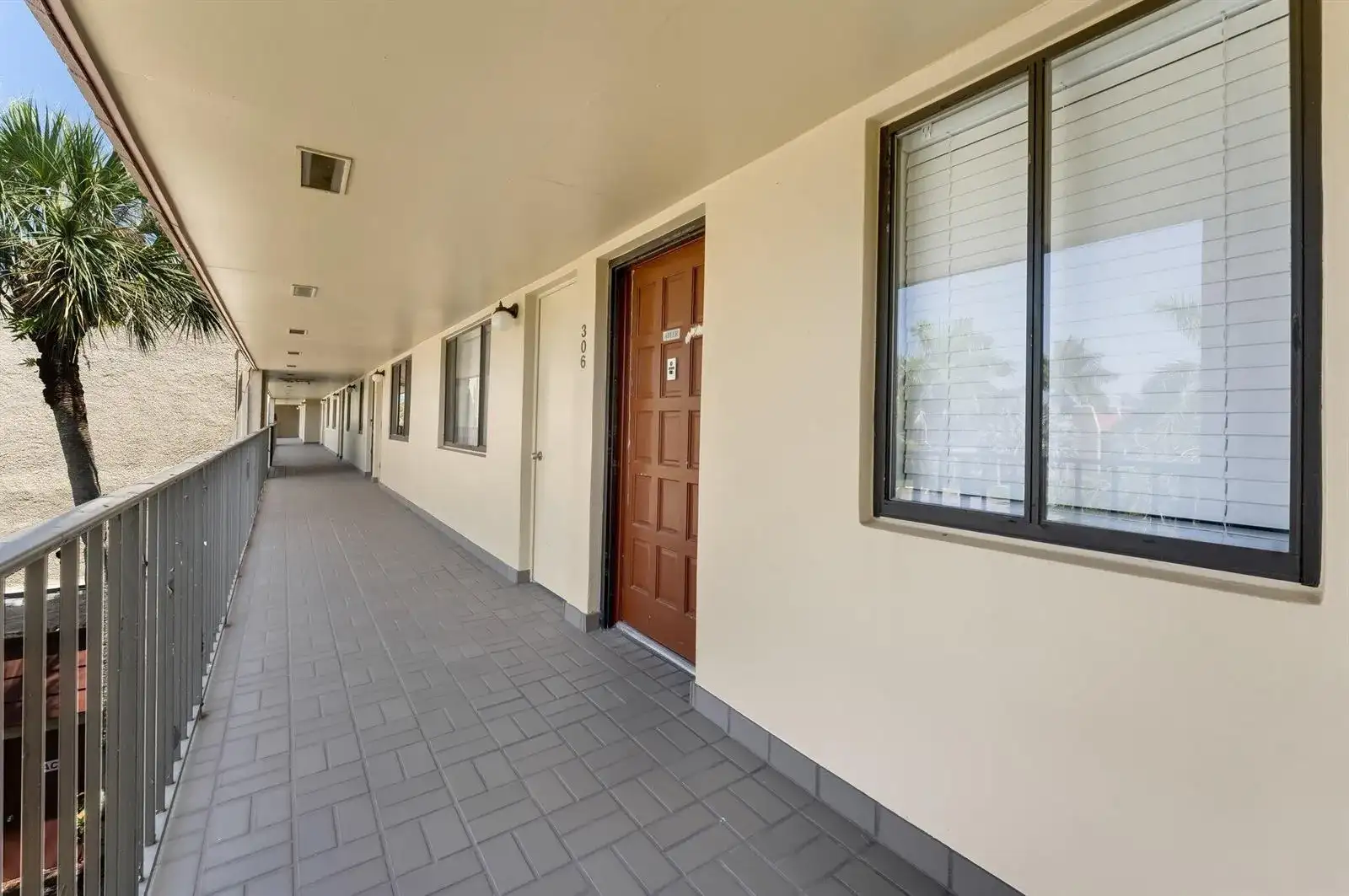 4489 Luxemburg Court # 306, Lake Worth FL 33467 photo 3