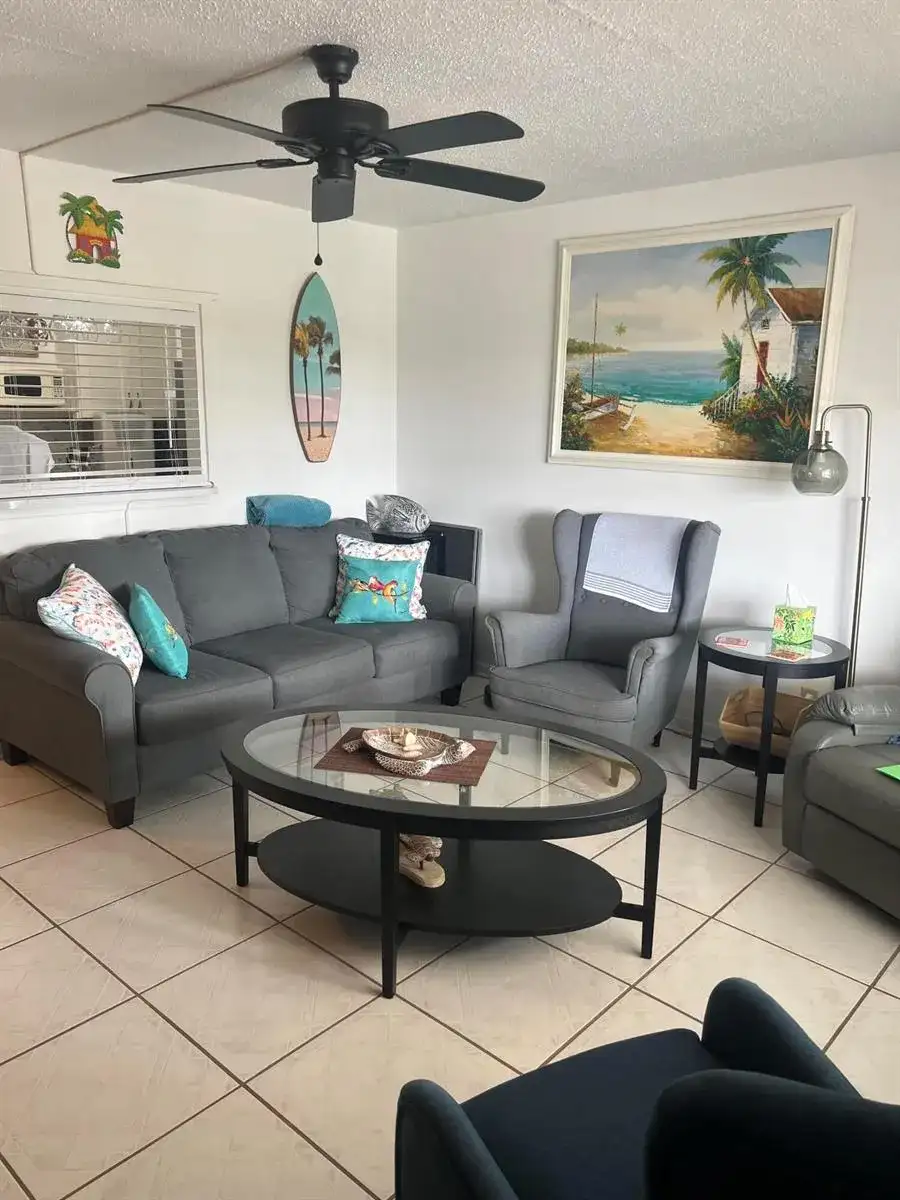 132 Berkshire F, West Palm Beach FL 33417 photo 3