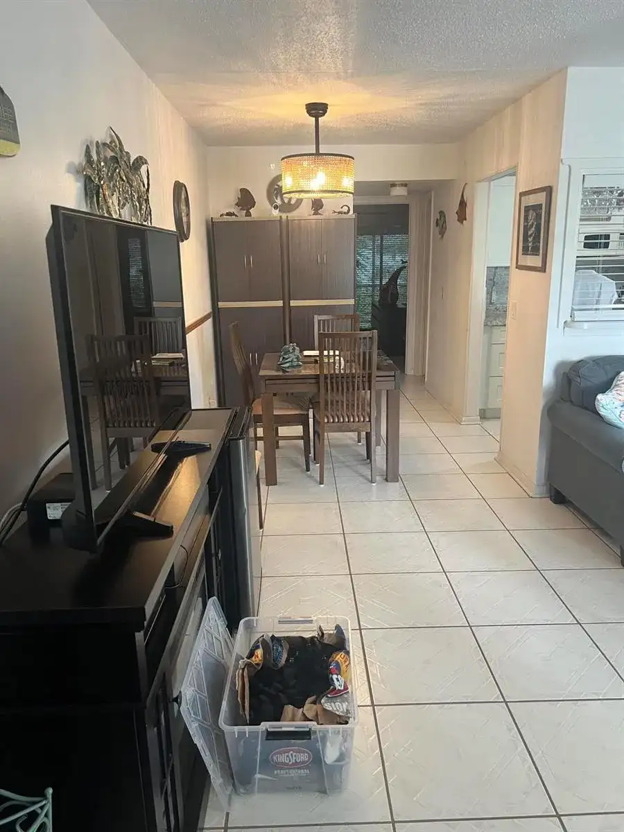 132 Berkshire F, West Palm Beach FL 33417 photo 4