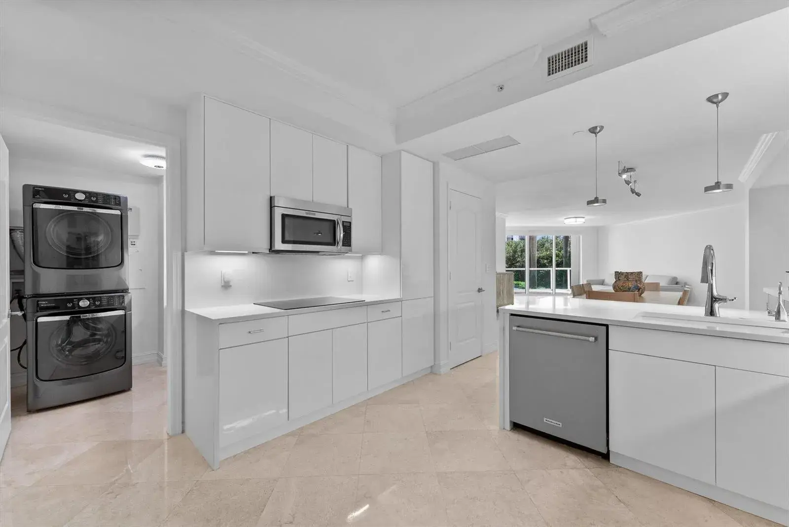 550 SE Mizner Boulevard # B206, Boca Raton FL 33432