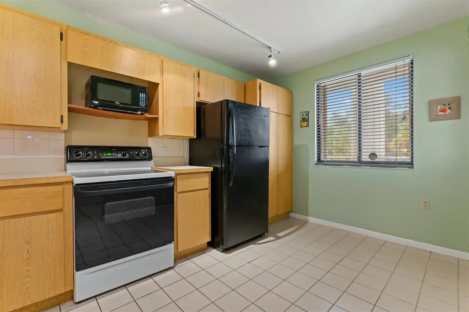 2621 Village Boulevard # 203, West Palm Beach FL 33409 photo 3