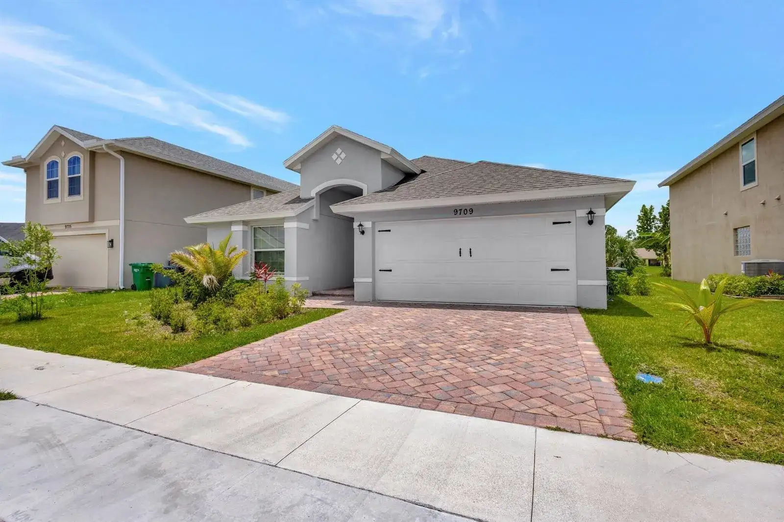 9709 Starboard Drive, Fort Pierce FL 34945 photo 2