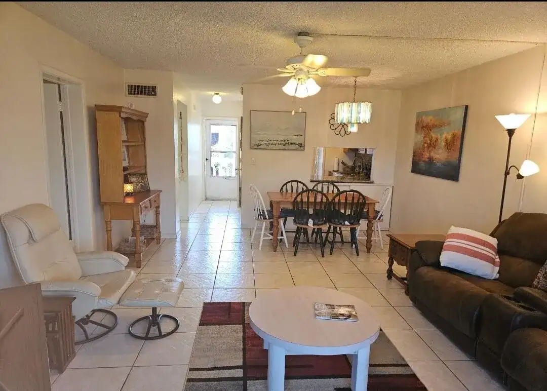 2581 N Garden 202 Drive N # 202, Lake Worth FL 33461 photo 4
