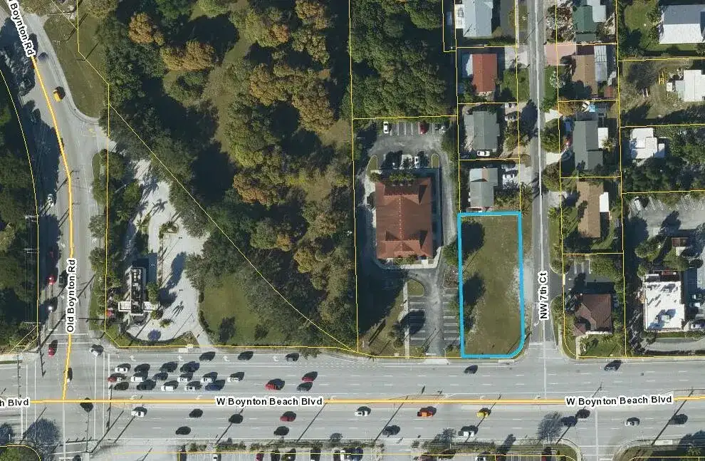 711 W Boynton Beach Boulevard, Boynton Beach FL 33426 photo 2