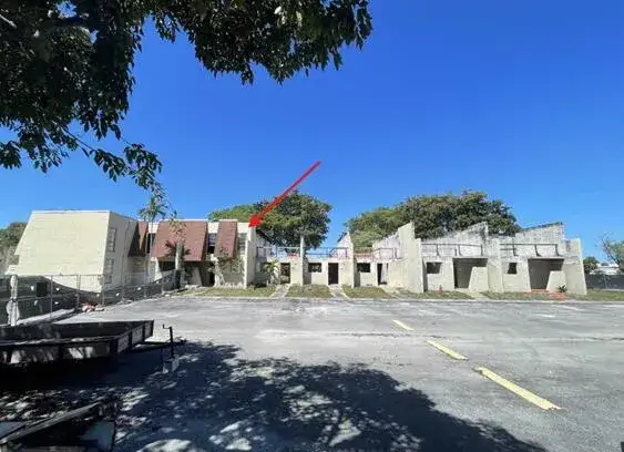 8921 Palm Tree Lane # 8921, Pembroke Pines FL 33024
