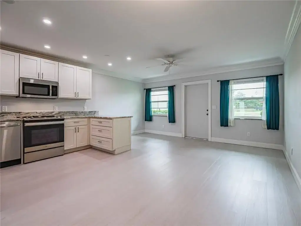 97 Spring Lake Drive # 104, Vero Beach FL 32962 photo 2