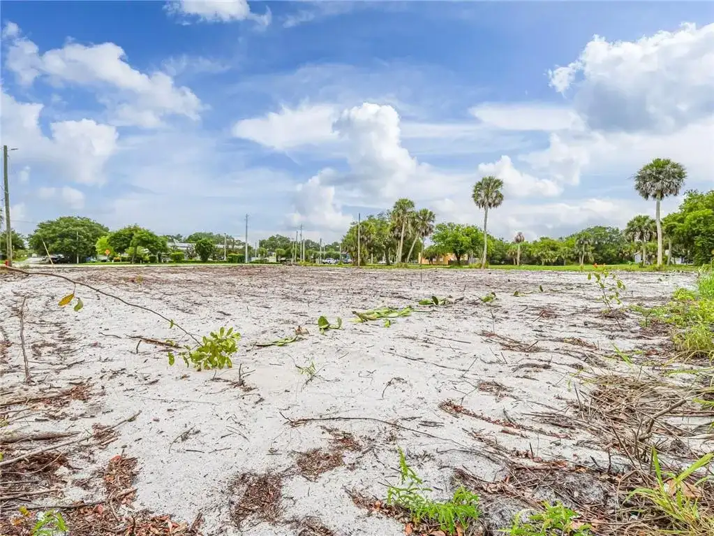 445 Old Dixie Highway, Vero Beach FL 32962 photo 4