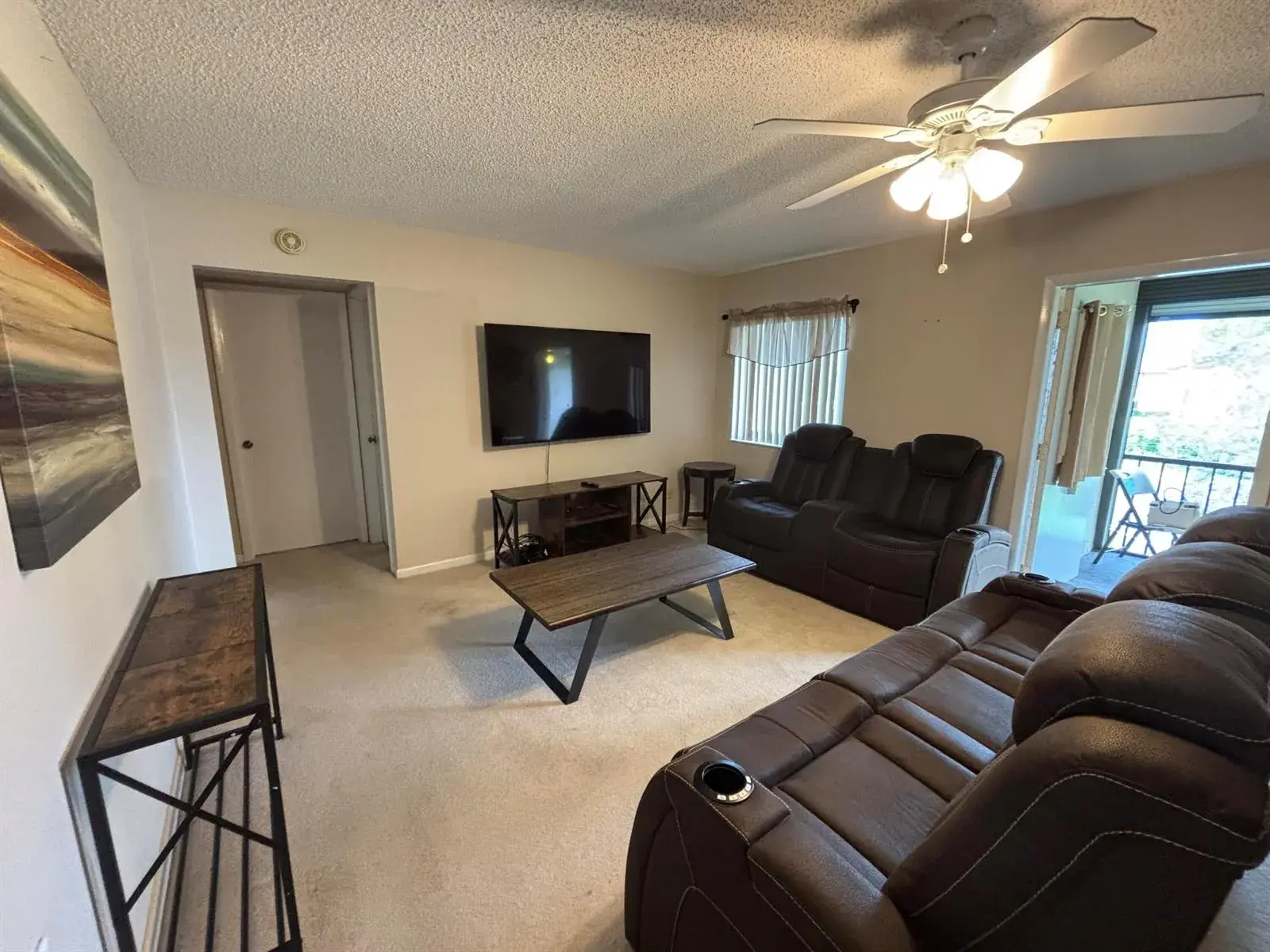 335 Knotty Pine Circle # D2, FL 33463