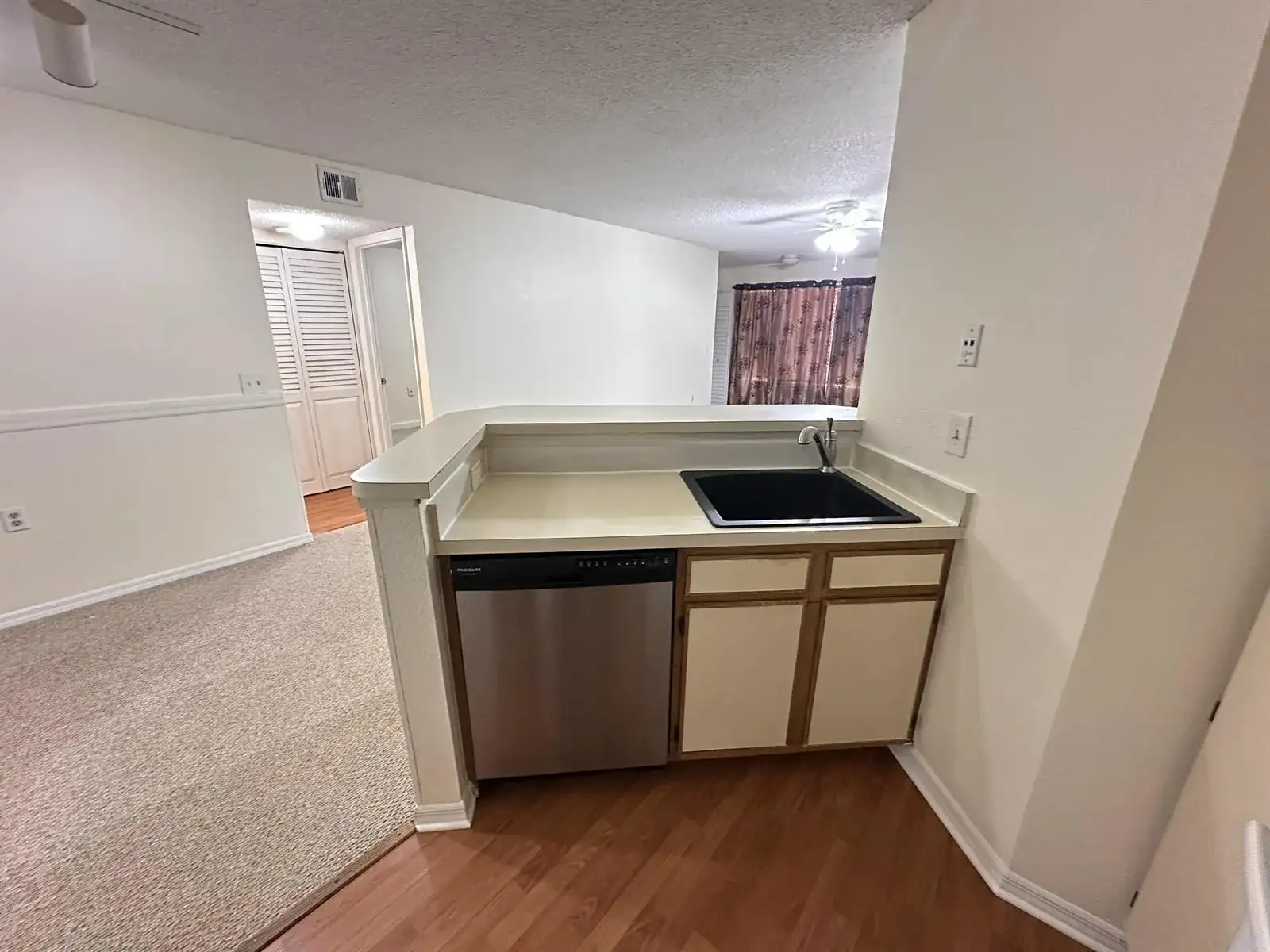 1401 Village Boulevard # 1914, West Palm Beach FL 33409 photo 4