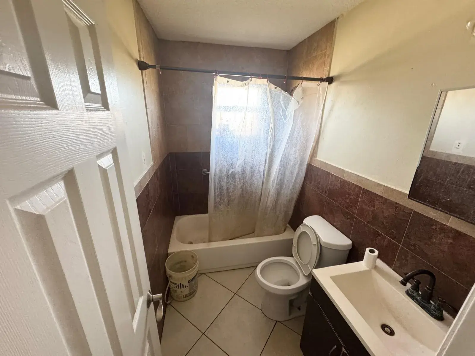 1123 E Windsor Avenue, West Palm Beach FL 33401 photo 5
