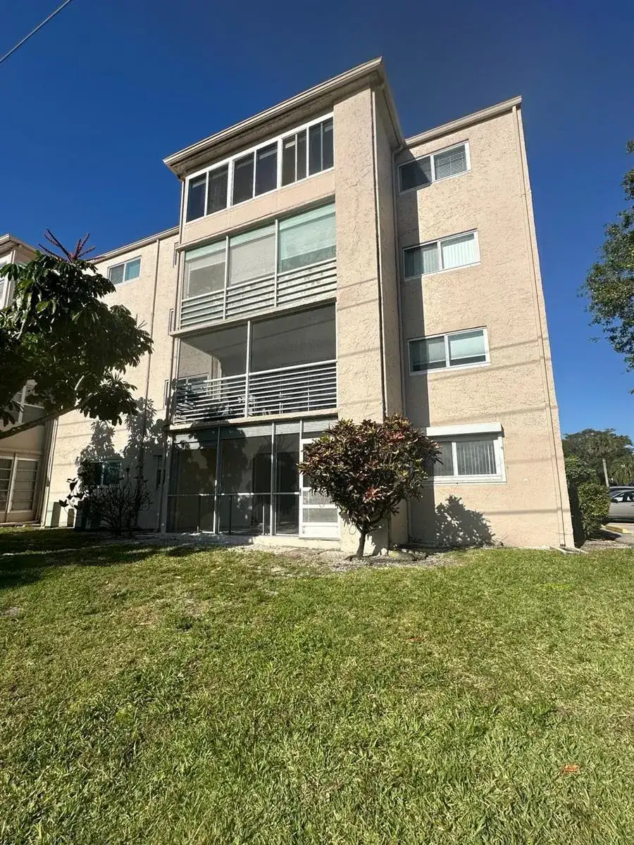 225 Bonnie Boulevard # 116, Palm Springs FL 33461 photo 4