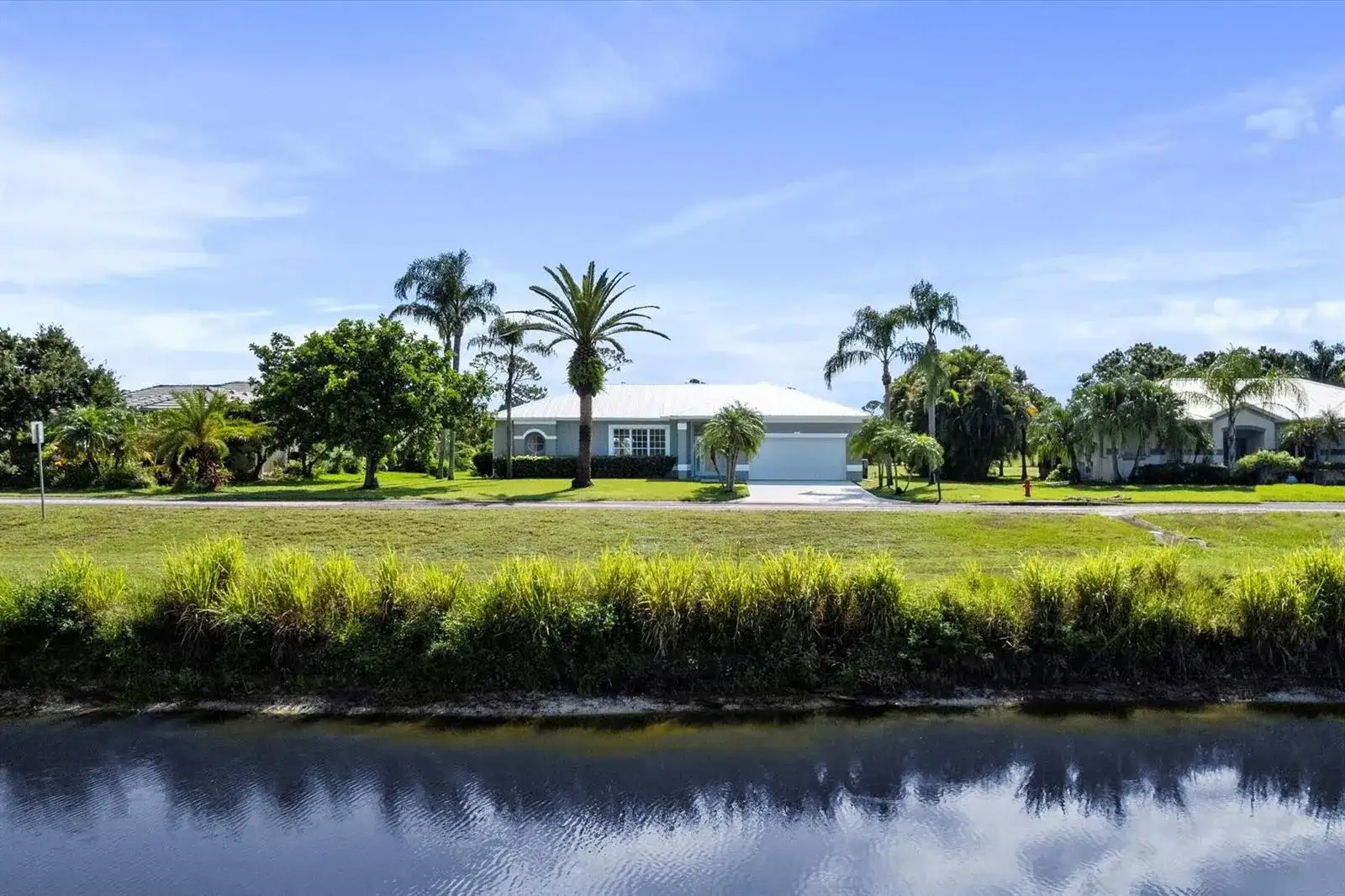 2781 SE Bluem Way, Port St. Lucie FL 34952 photo 3