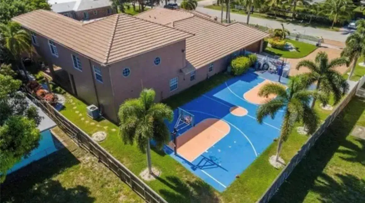 423 NE 3rd Street, Pompano Beach FL 33060