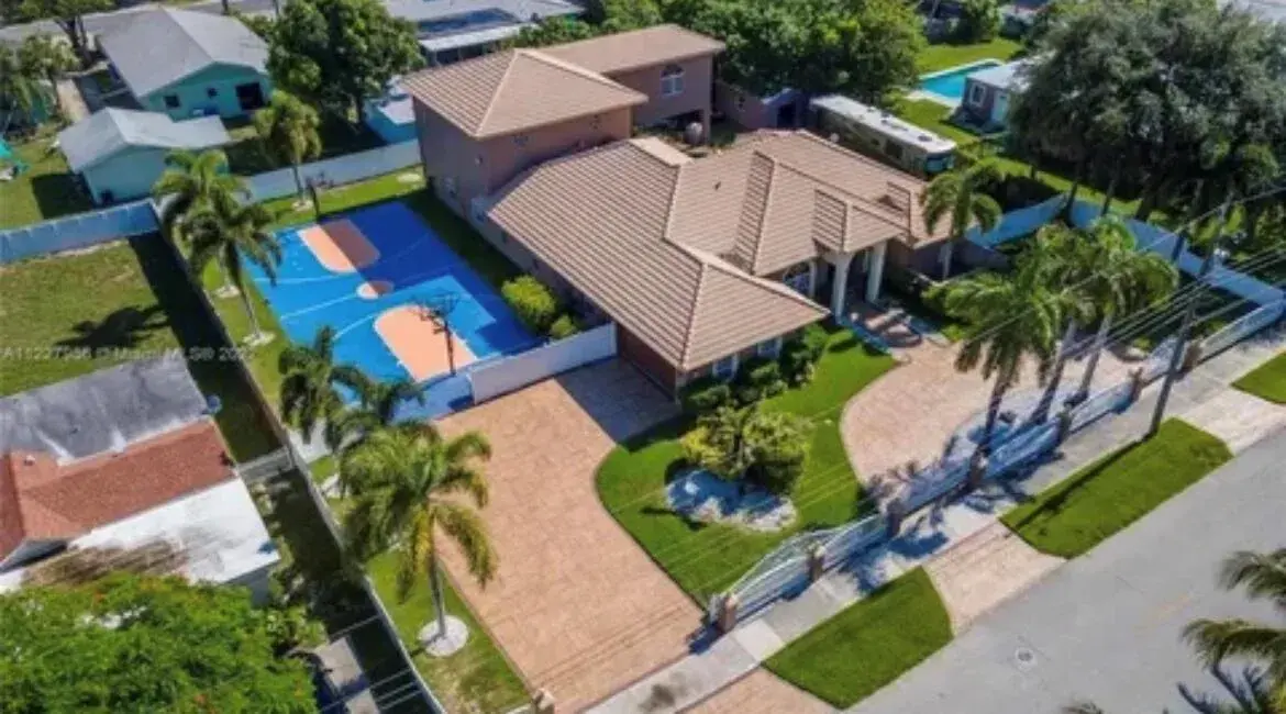 423 NE 3rd Street, Pompano Beach FL 33060