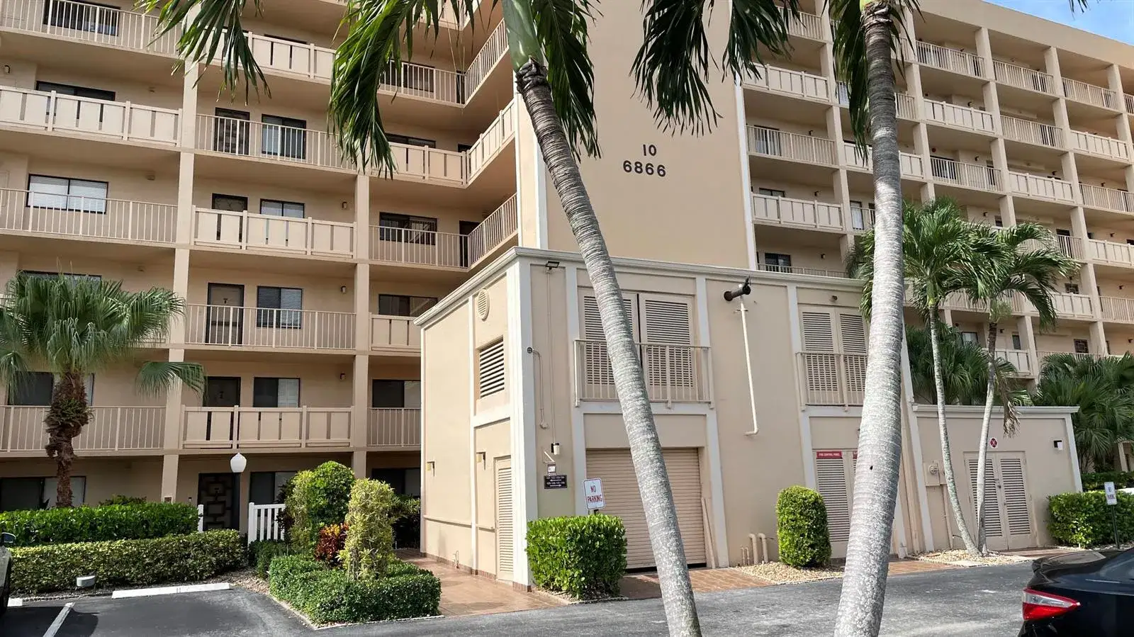 6866 Huntington Lane # 305, Delray Beach FL 33446