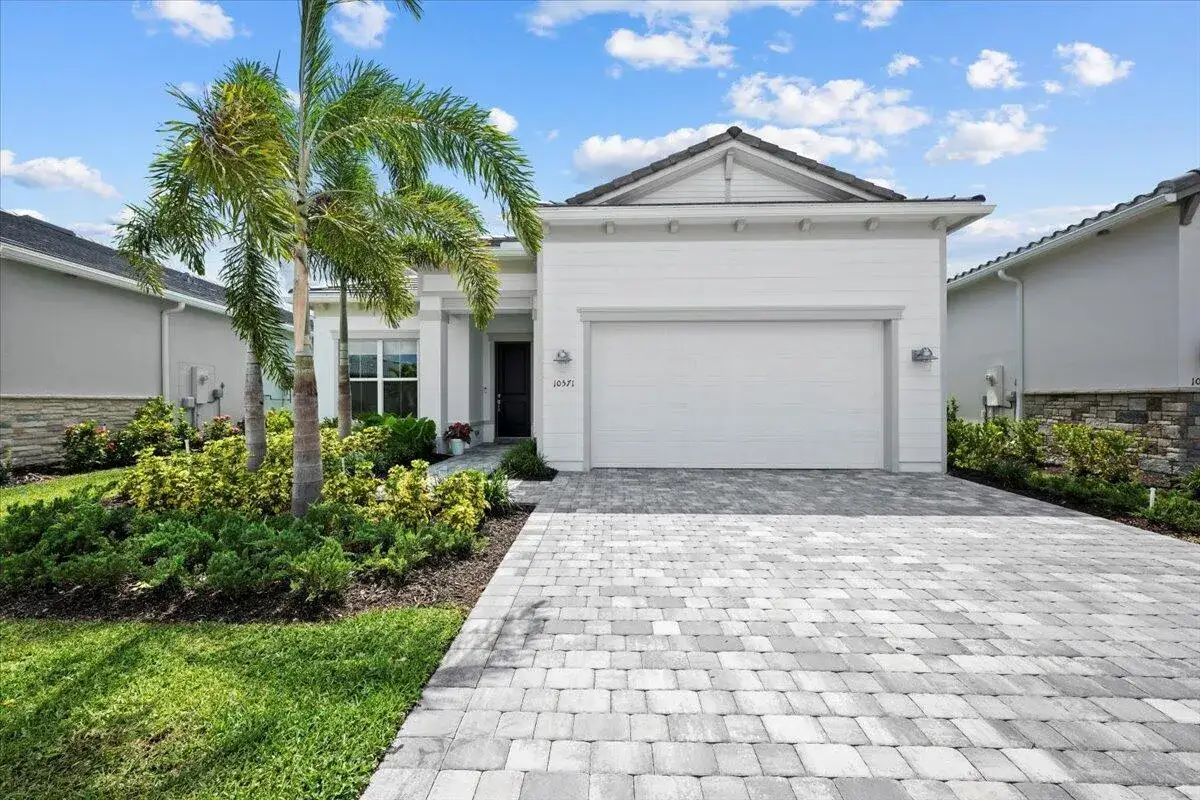 10571 Northbrook Circle, Palm Beach Gardens FL 33412