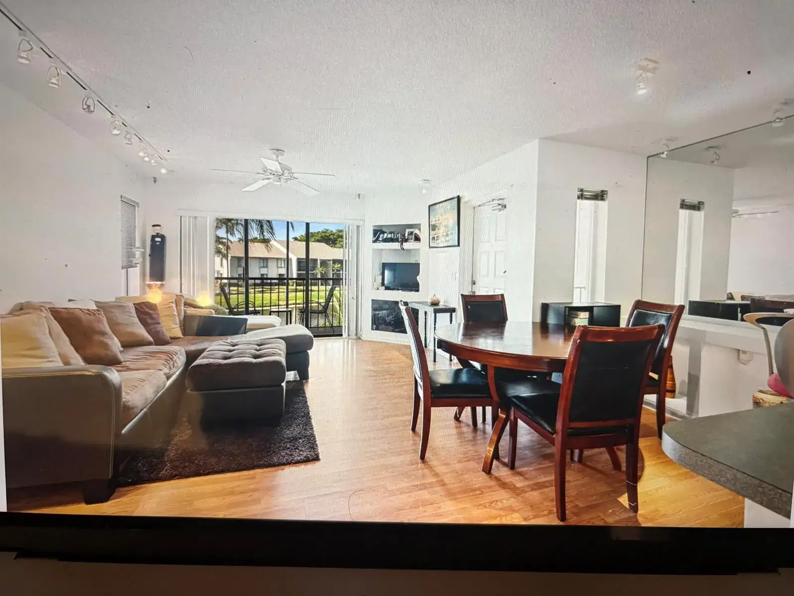 1115 Green Pine Boulevard # F2, West Palm Beach FL 33409 photo 2