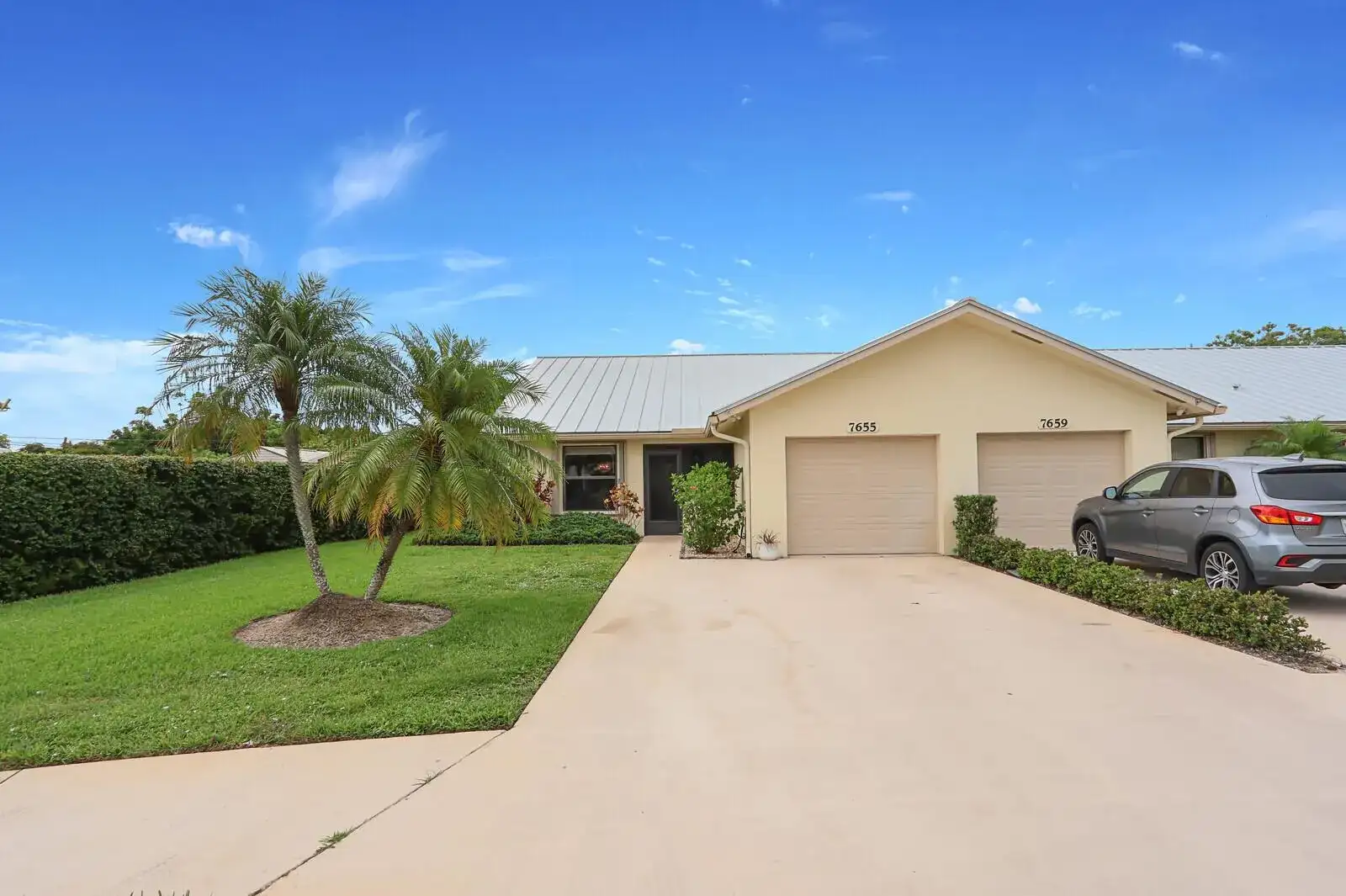 7655 SE Sugar Sand Circle, Hobe Sound FL 33455 photo 2