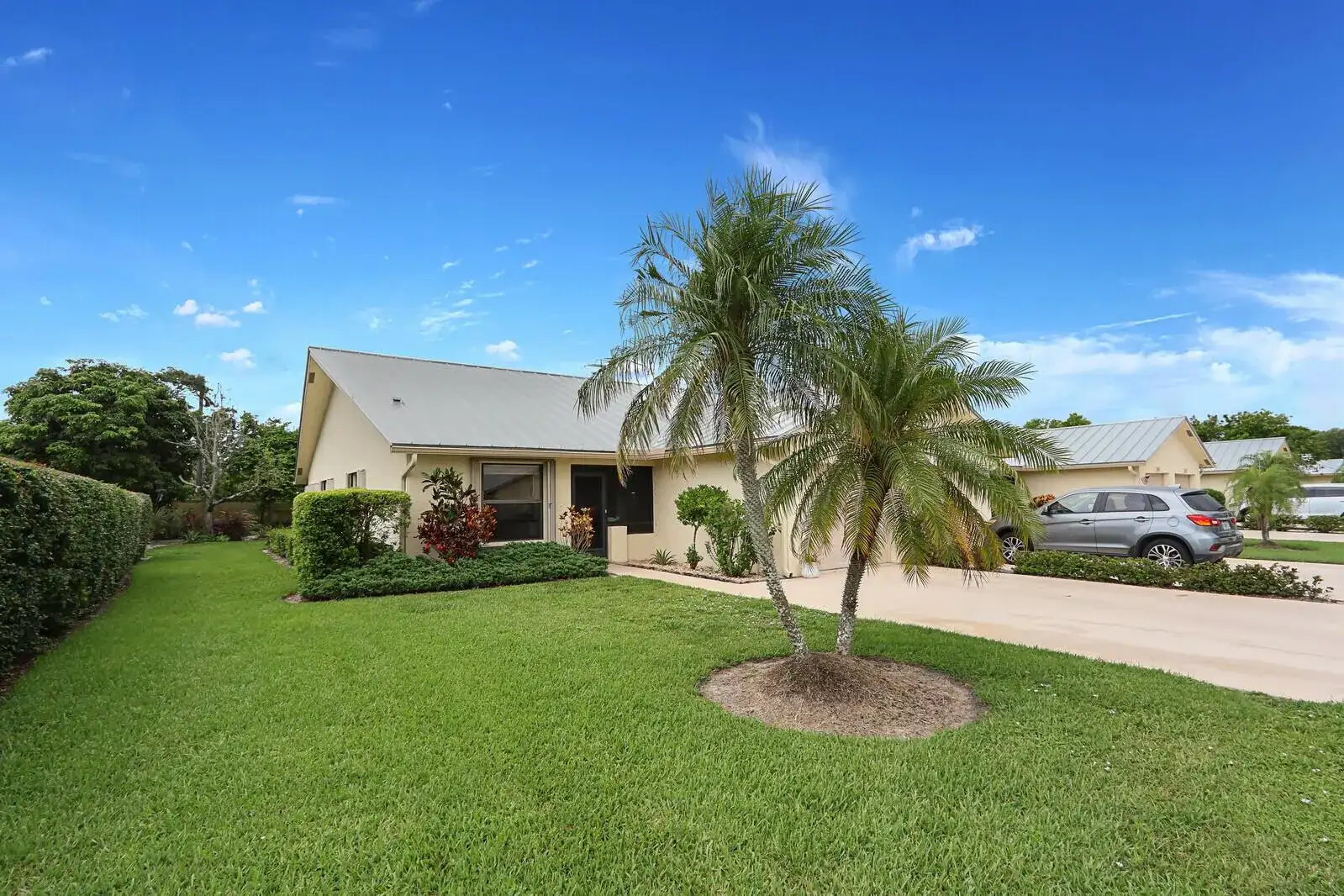 7655 SE Sugar Sand Circle, Hobe Sound FL 33455 photo 3
