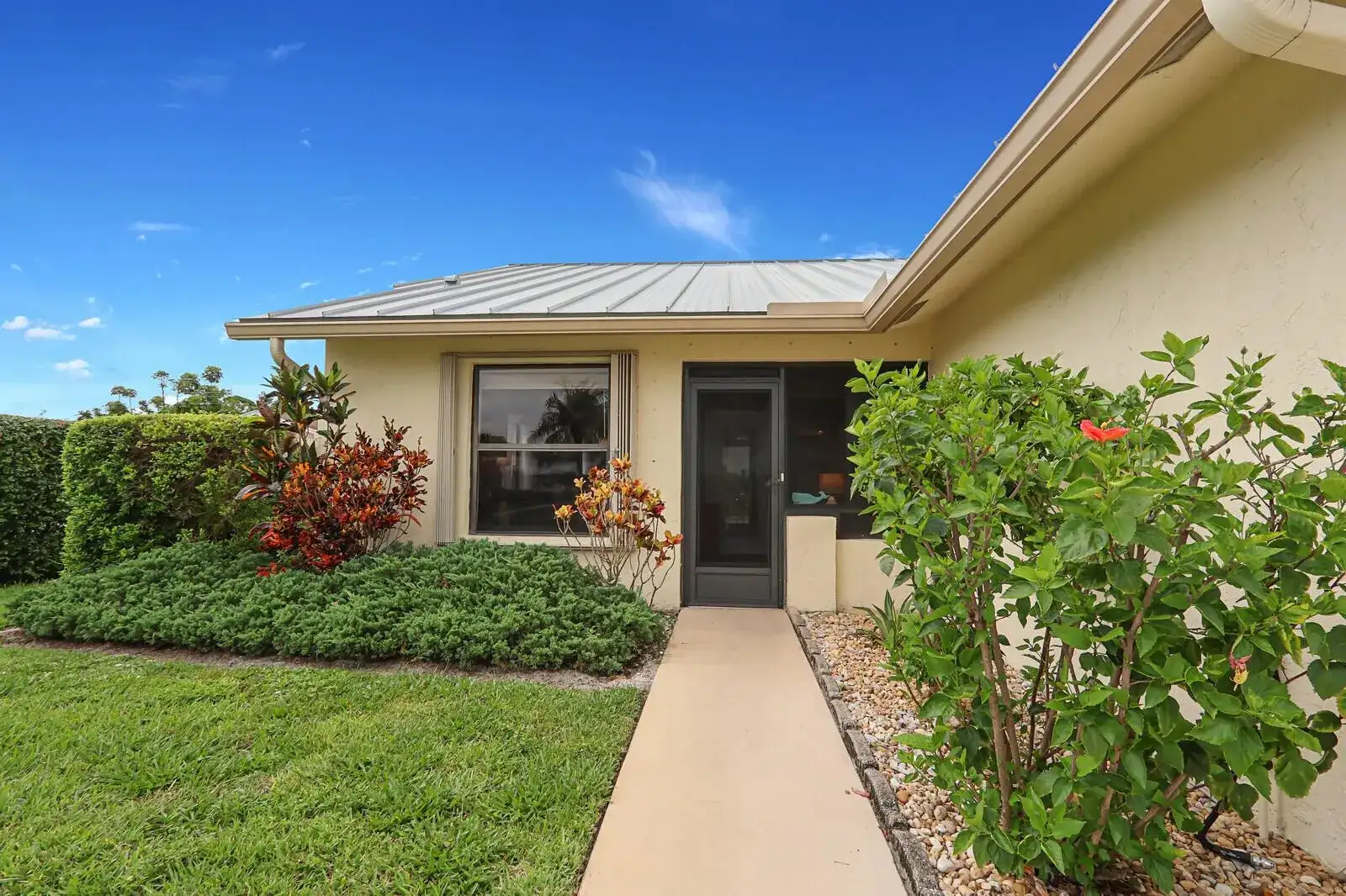 7655 SE Sugar Sand Circle, Hobe Sound FL 33455 photo 5