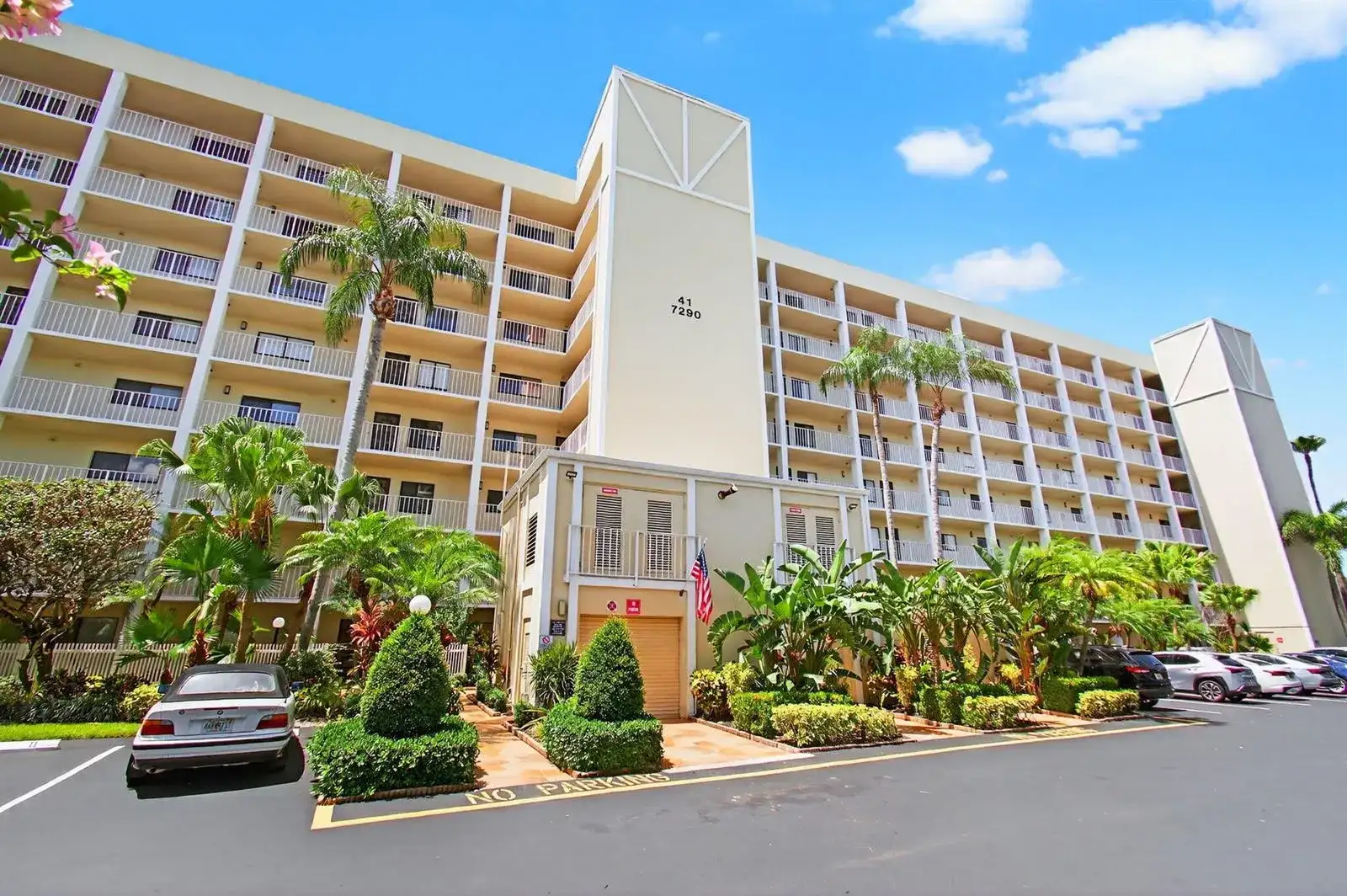 7290 Kinghurst Drive # 405, Delray Beach FL 33446 photo 5