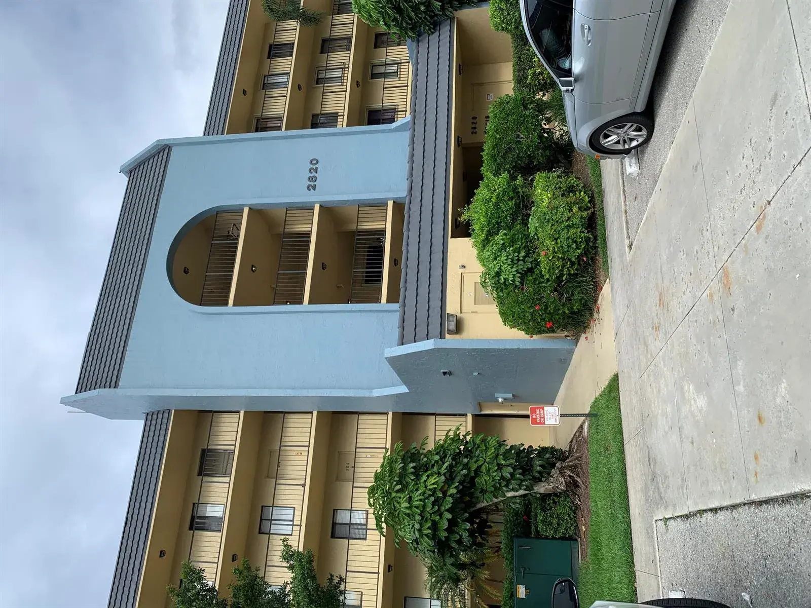 2820 Tennis Club Drive # 302, West Palm Beach FL 33417