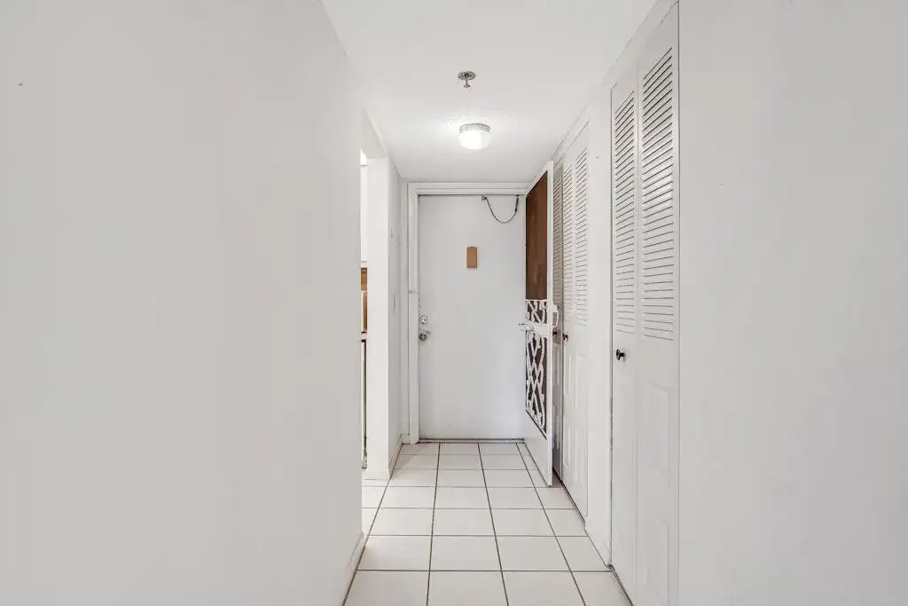 4640 Lucerne Lakes Boulevard # 206, Lake Worth FL 33467 photo 3