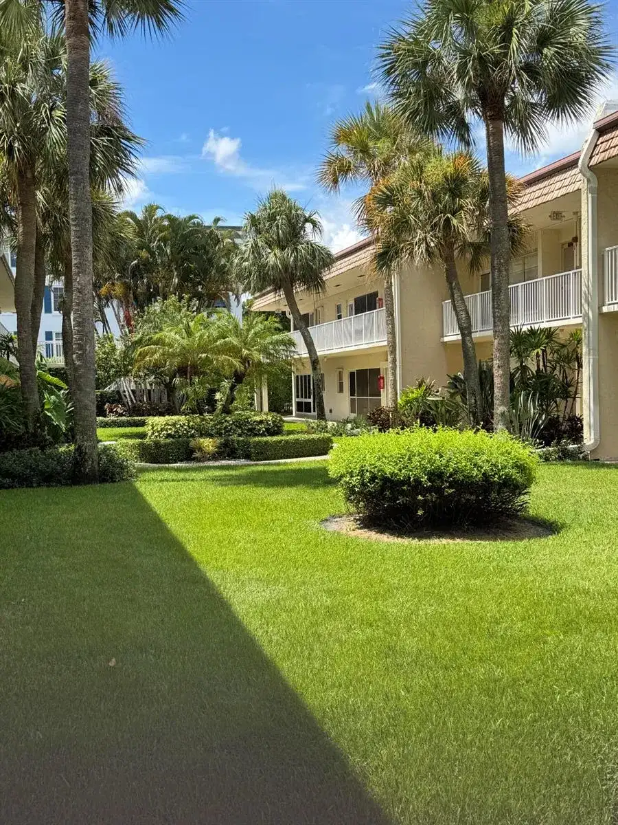 640 Snug Harbor Drive # F6, Boynton Beach FL 33435 photo 3
