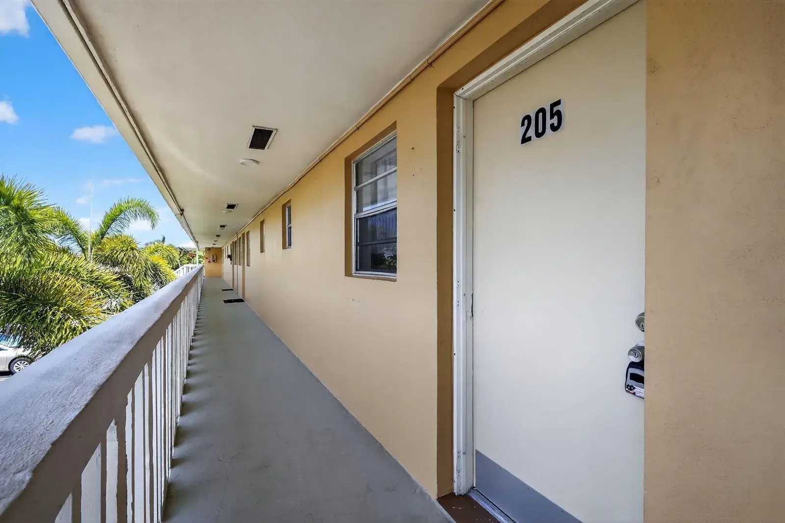 2152 NE 1st Way # 205, Boynton Beach FL 33435