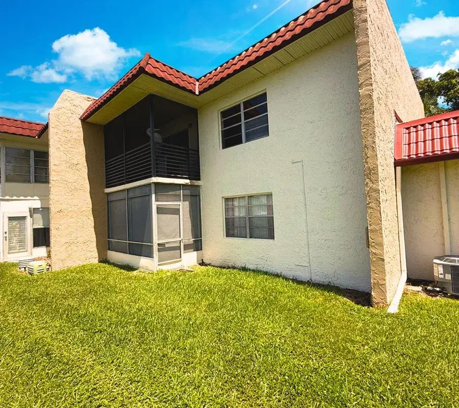 218 Lake Frances Drive, West Palm Beach FL 33411