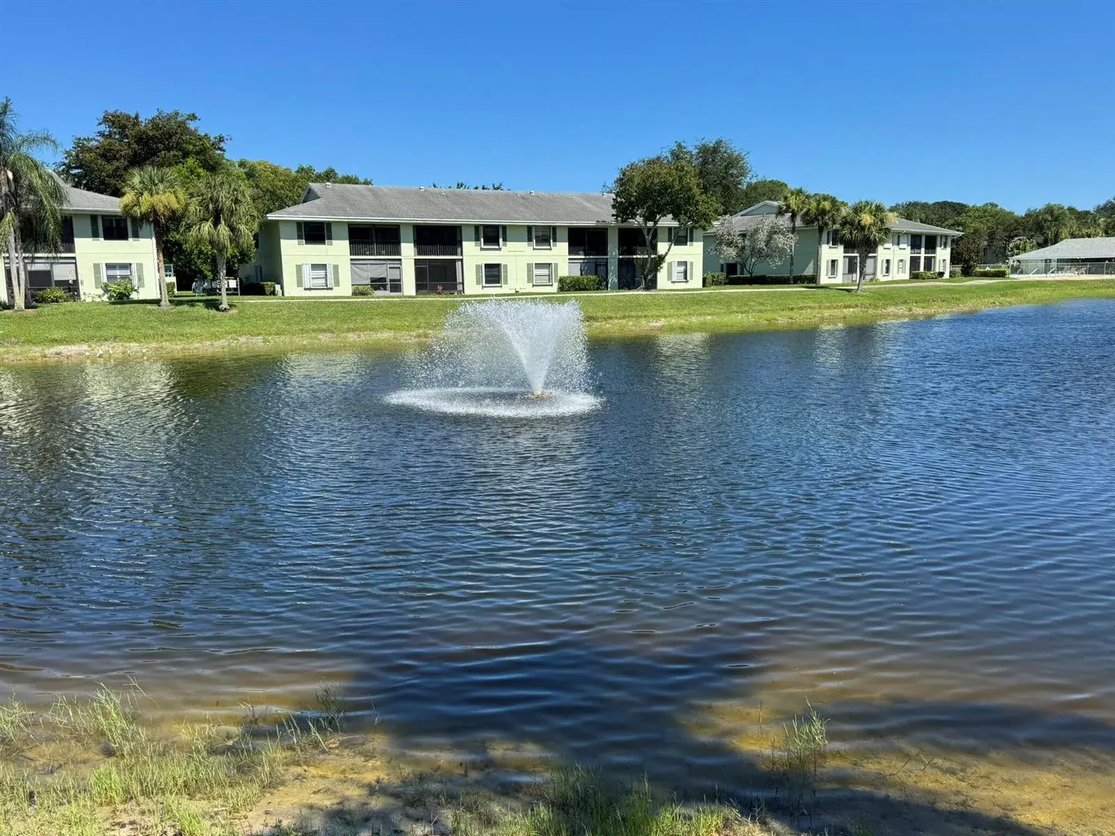 801 Sabal Ridge Circle # H, Palm Beach Gardens FL 33418