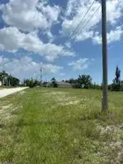 824 NE 23rd Terrace, Cape Coral FL 33909 photo 5