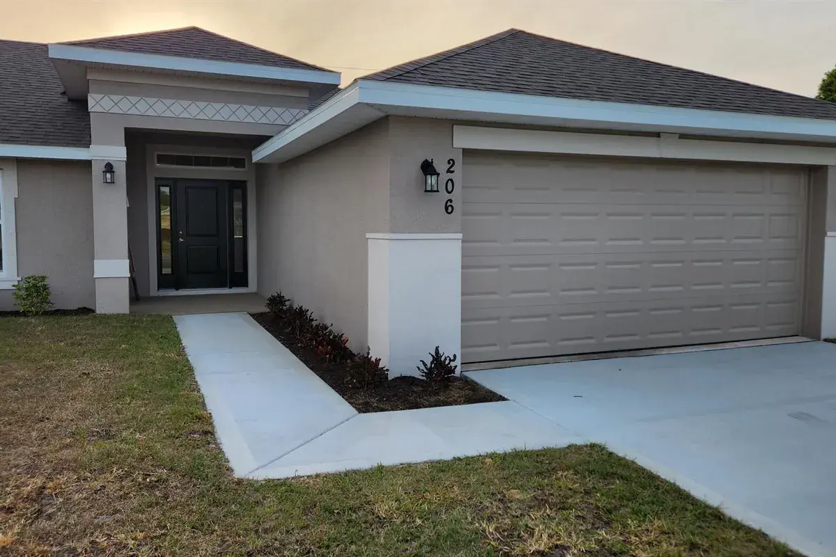 233 SW Becker Road, Port St. Lucie FL 34953