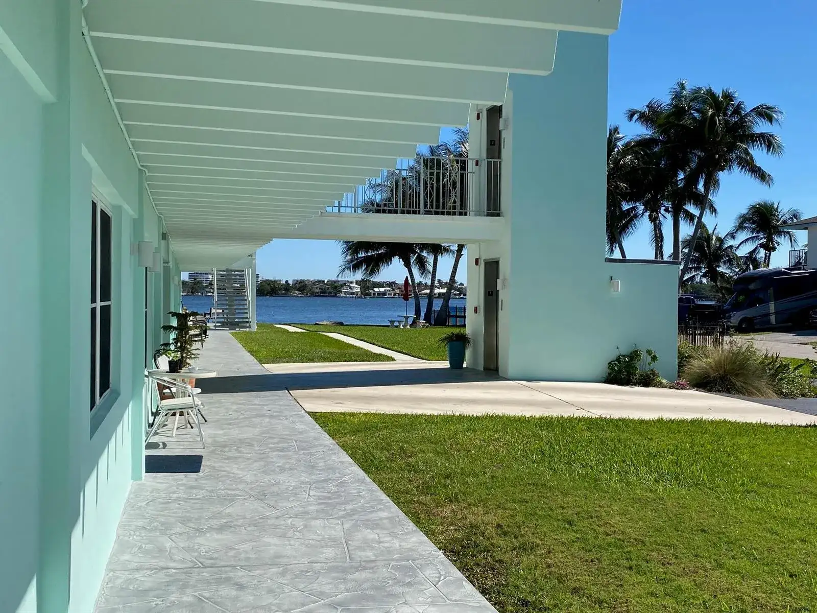 219 Lakeview 102 Avenue # 102, Lantana FL 33462 photo 4