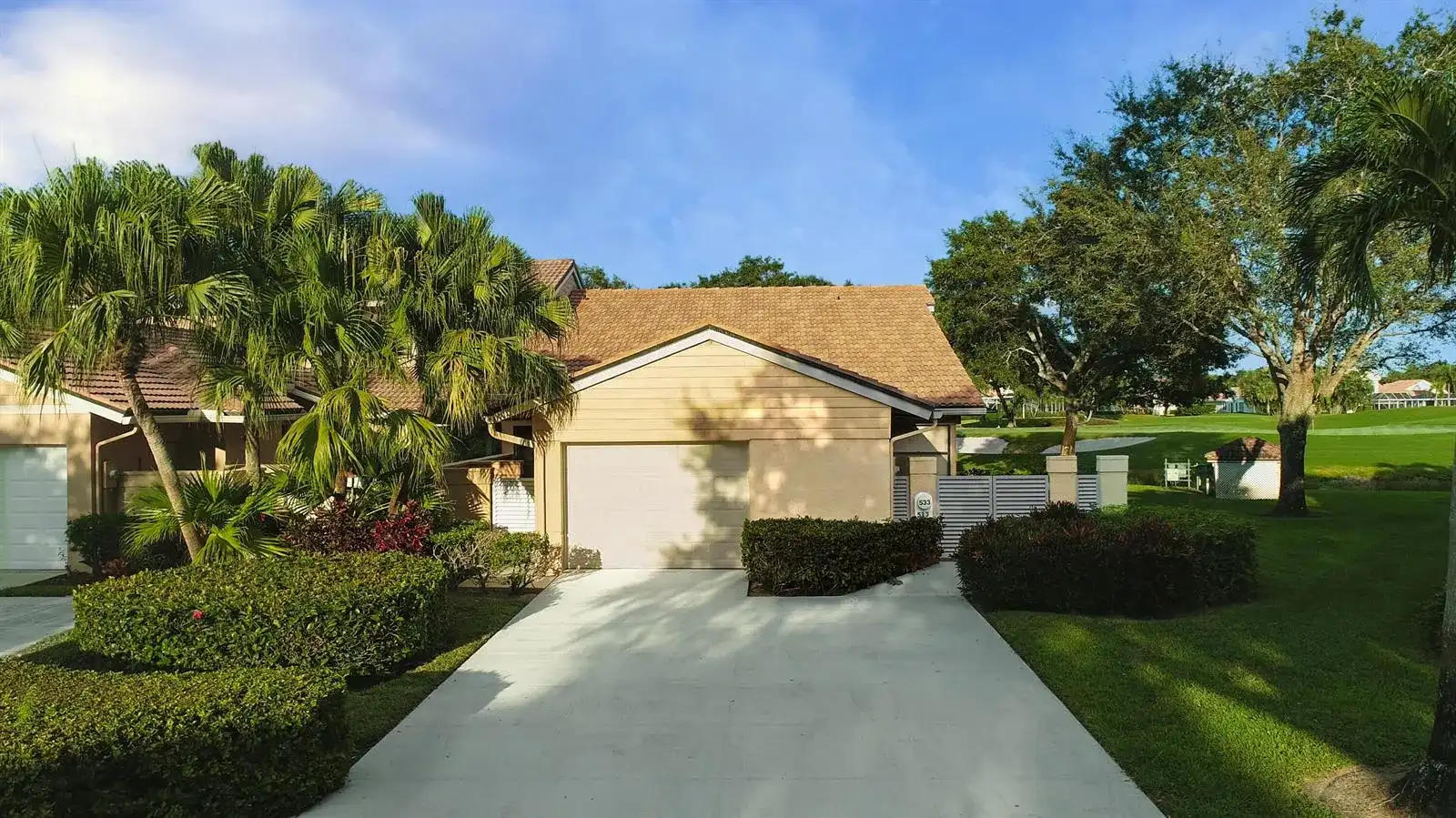 533 Prestwick Circle, Palm Beach Gardens FL 33418