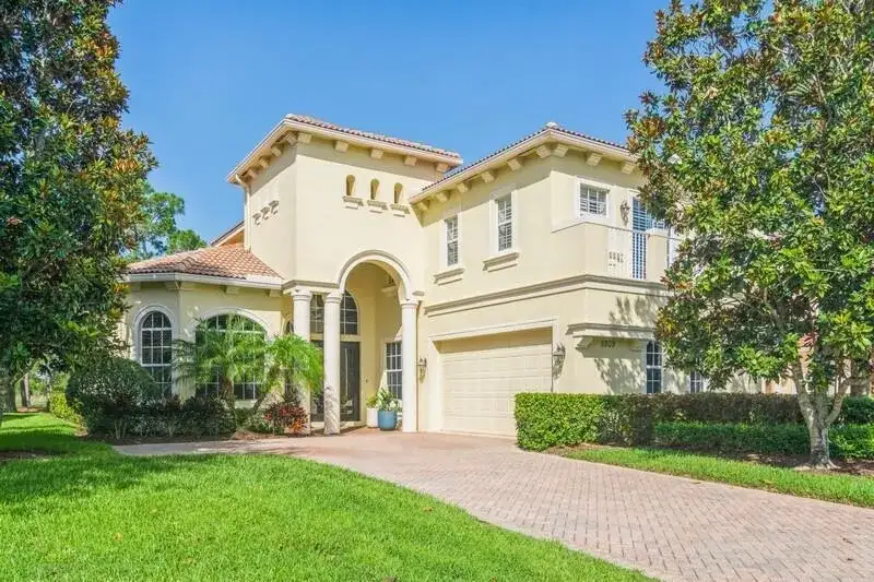 8809 Champions Way, Port St. Lucie FL 34986 photo 2