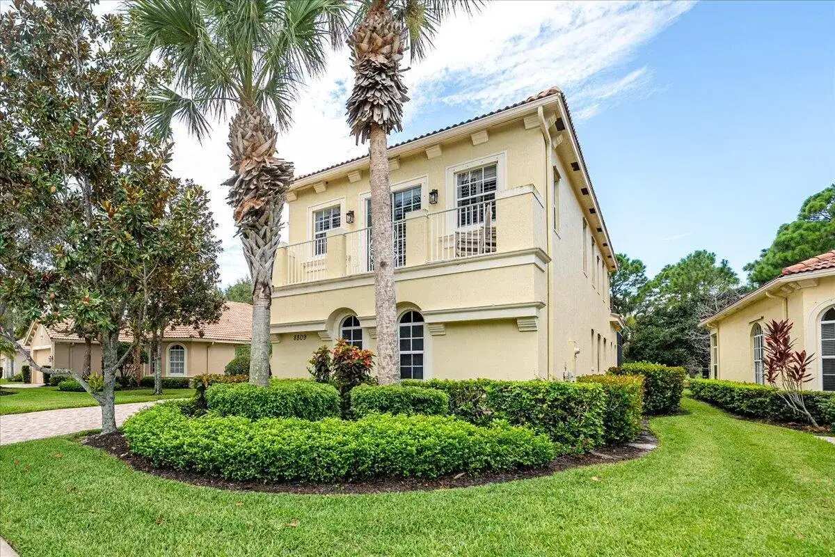 8809 Champions Way, Port St. Lucie FL 34986 photo 4