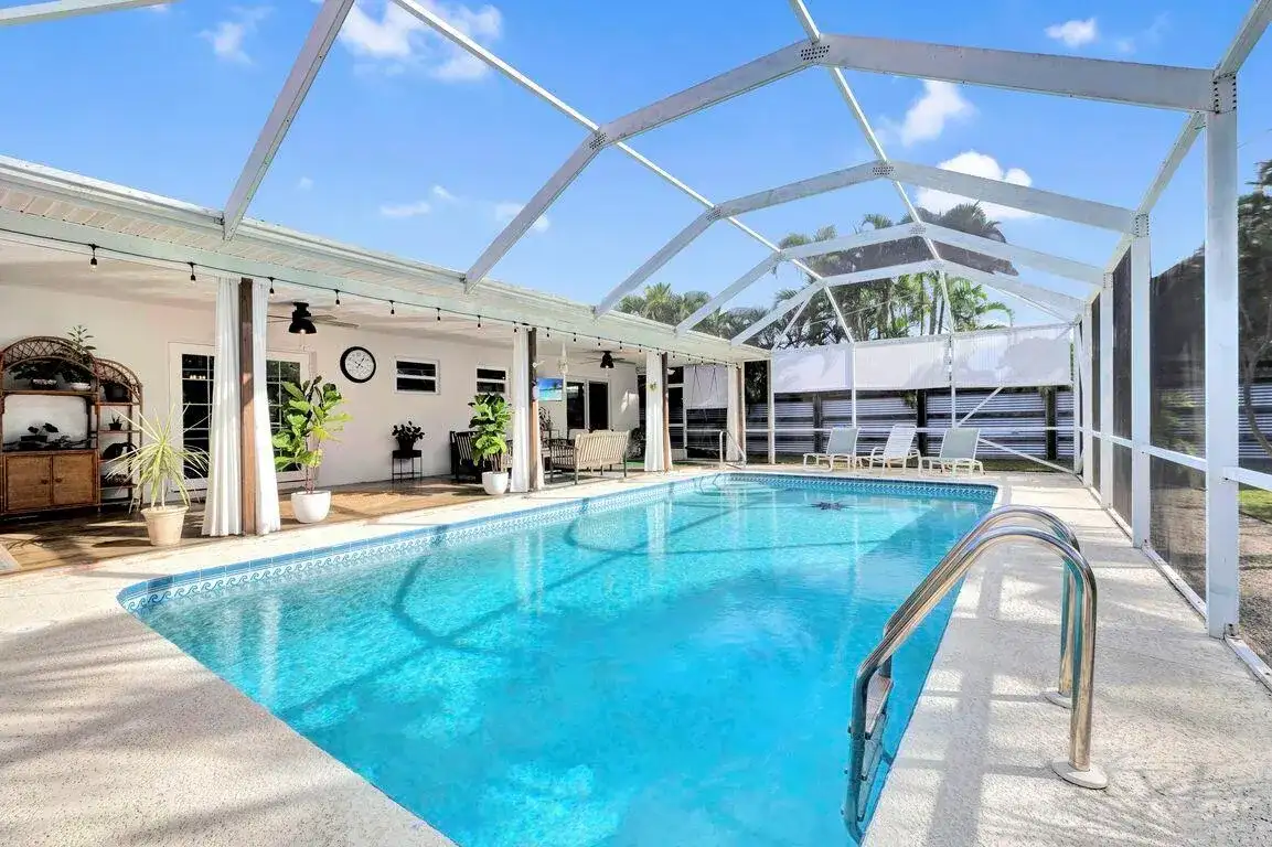 1104 NW 12th Terrace, Stuart FL 34994 photo 2