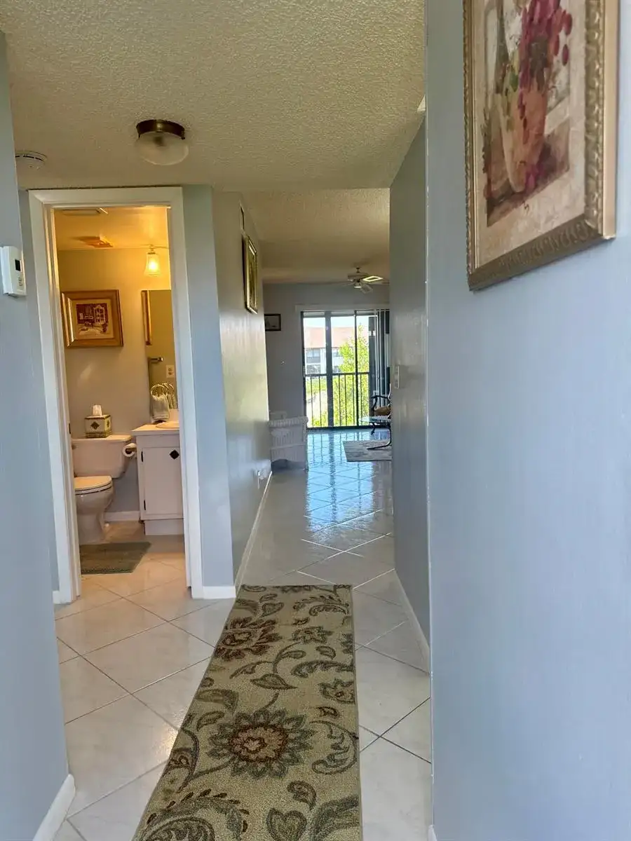 7214 Golf Colony Court # 205, Lake Worth FL 33467 photo 4