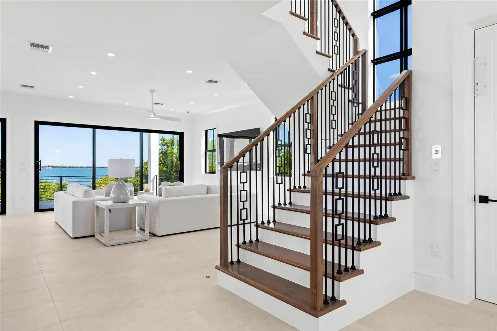 231 E Shore Drive Unit 6, Key West FL 33040 photo 2