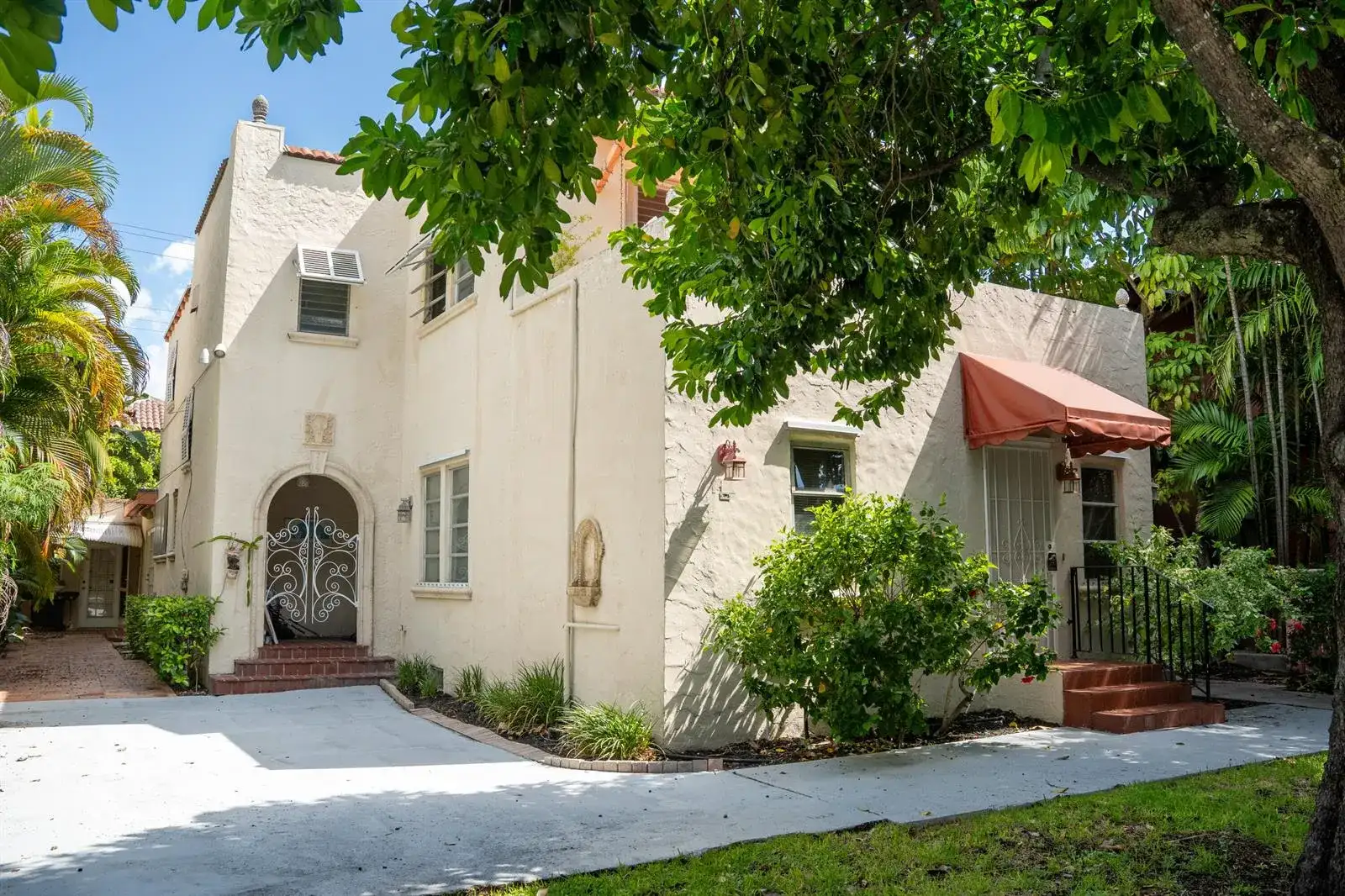 219 Seminole Avenue, Palm Beach FL 33480 photo 5