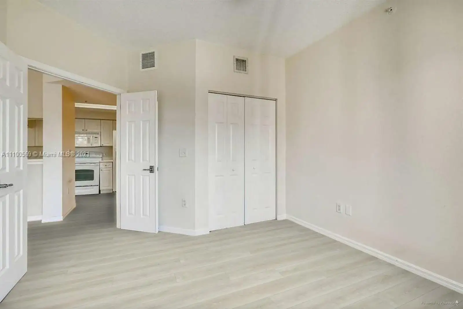 3018 Alcazar Place # 103, Palm Beach Gardens FL 33410 photo 2
