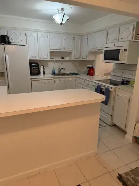 3000 Riverside Drive # 209, Coral Springs FL 33065