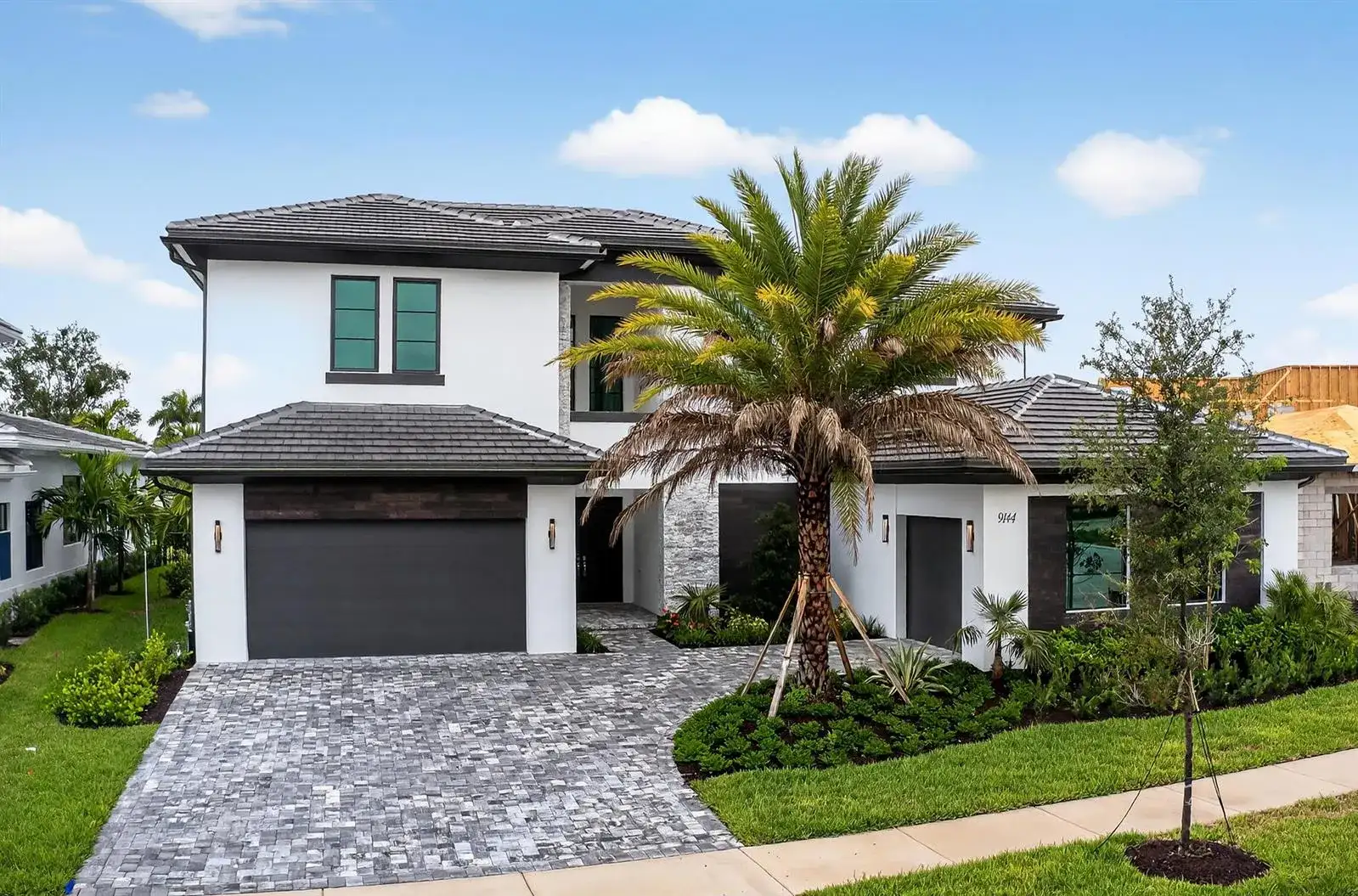 9144 Coral Isles Circle, Palm Beach Gardens FL 33412 photo 2