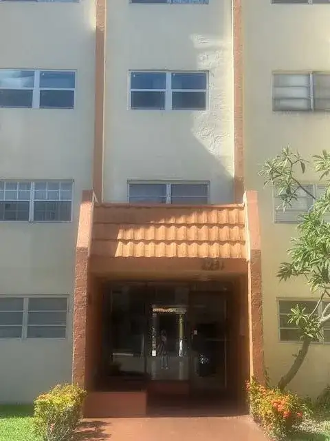 2251 NW 41st Avenue # 308, Lauderhill FL 33313 photo 2
