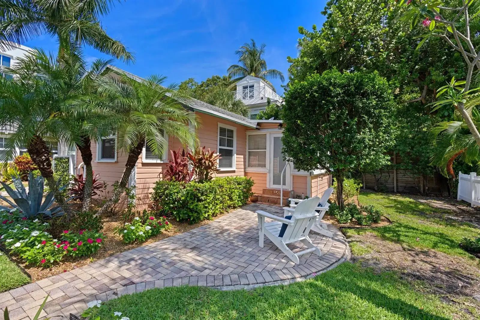 118 SE 7th Avenue, Delray Beach FL 33483